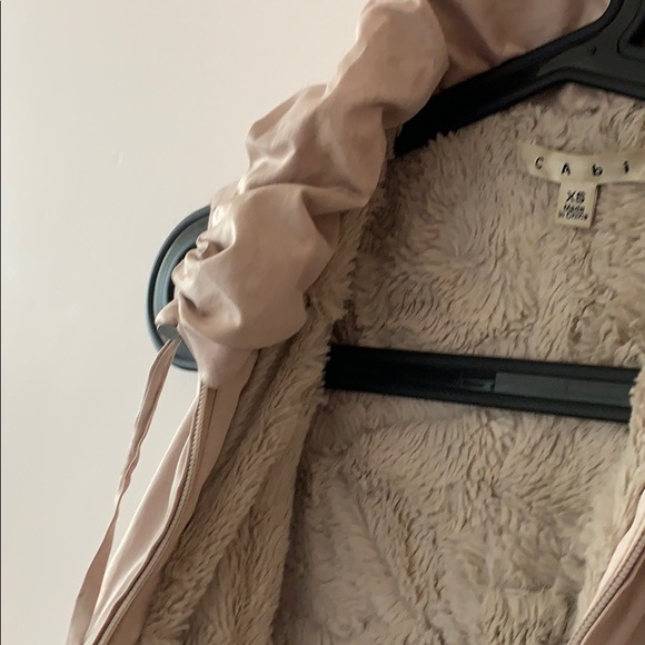 CAbi vest - Picture 2 of 6